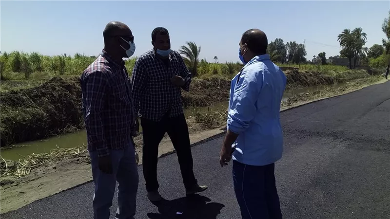 رصف مسافة 1700 متر وتحرير عدد من المحاضر فى حملة بالزينية شمال الأقصر