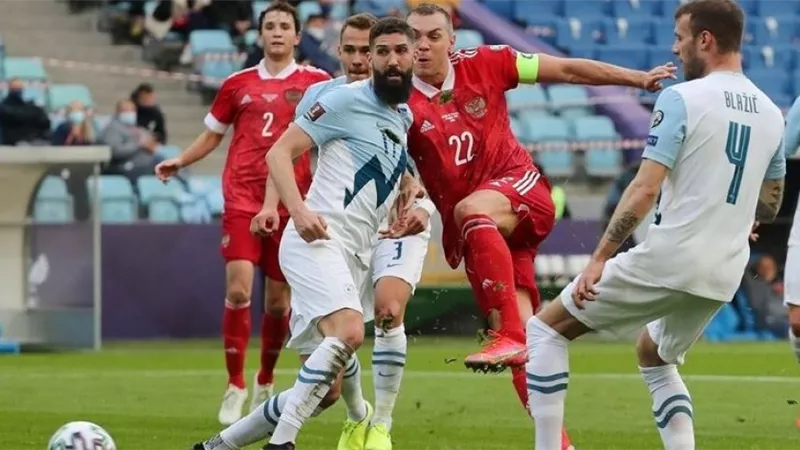 روسيا تتخطى سلوفينيا وتعزز صدارتها فى المجموعة الثامنة
