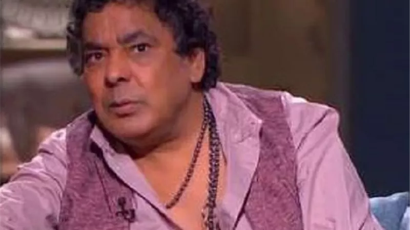 كفاية جهل وعنصرية.. الكينج يفتح النار على منتقدى هند صبري