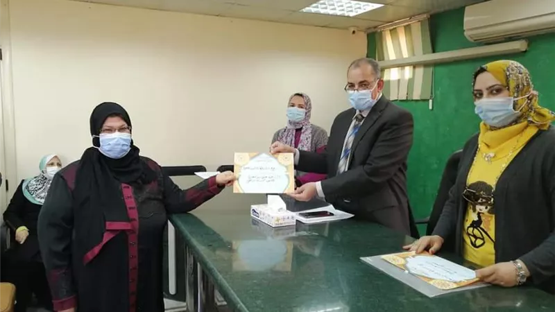 15 قرارا للمجلس التنفيذى للتأمين الصحى بالشرقية وتكريم بعض العاملين ..صور