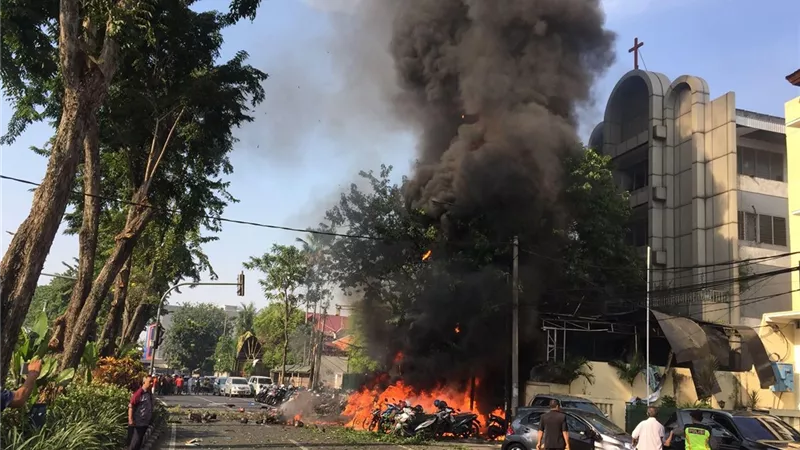 رويترز: سقوط ضحايا في انفجار كنيسة بإندونيسيا