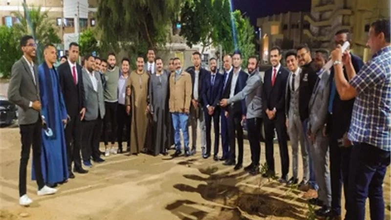 زعيم الأغلبية بمجلس النواب يعقد جلسة حوارية مع برلمان الشباب بقنا