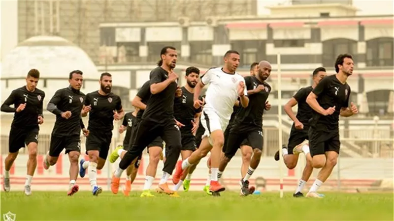 كارتيرون يقود مران الزمالك استعدادا لمولودية الجزائر.. شاهد