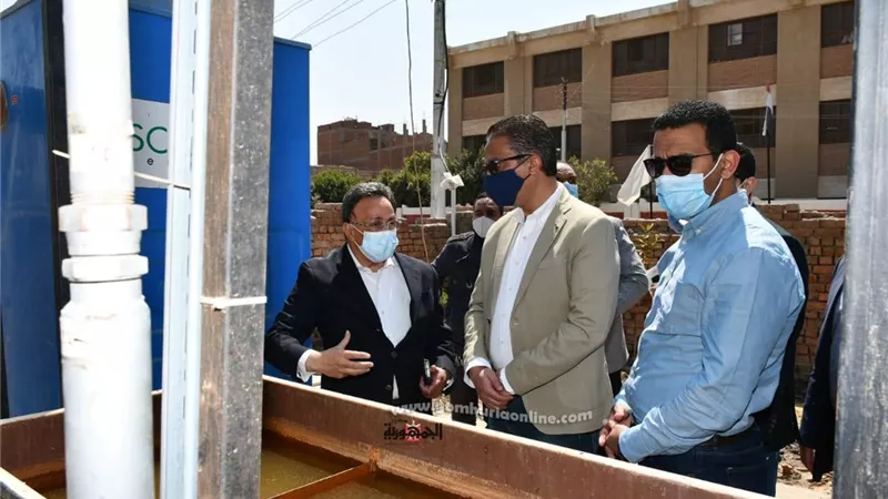 محافظ الفيوم يتفقد التشغيل التجريبي لمصنع 