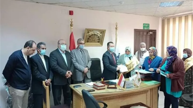 تكريم الأمهات المثاليات بمستشفيات بنها الجامعية