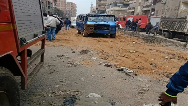 هبوط أرضى بغرب شبرا الخيمة .. والحي يعيد رصف الحفر