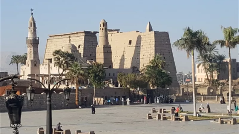 ضبط 5 أشخاص بحوزتهم تمثال يشتبه فى أثريته بكمين القرنة غرب الأقصر