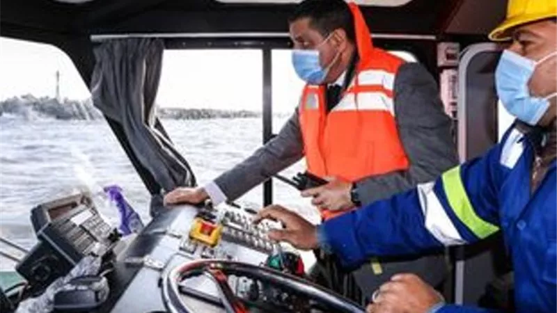 ٦٣ ألف طن بضائع عامة وتصدير ٧٢٢ حاوية خضار وفاكهة من ميناء دمياط