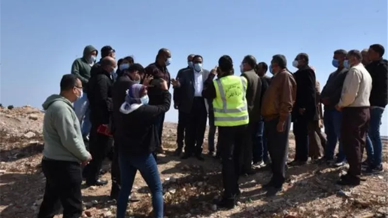 على مساحة ١٠ آلاف متر.. محافظ مطروح يتفقد موقع المجزر الالى الجديد