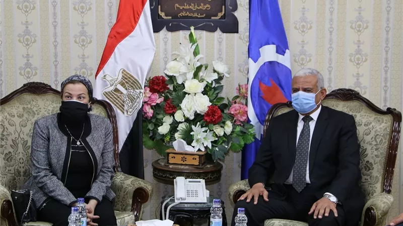 مدفن صحي جديد وتطوير منظومة النظافة بمحافظة السويس