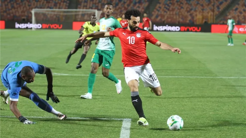 محمد صلاح يعزز فوز المنتخب أمام جزر القمر بهدفين ثالث ورابع فى 5 دقائق.. فيديو