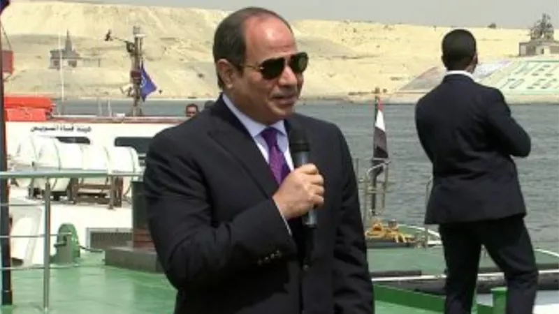 الرئيس السيسى يؤكد عودة الملاحة فى قناة السويس وبنفس الكفاءة قبل الأزمة