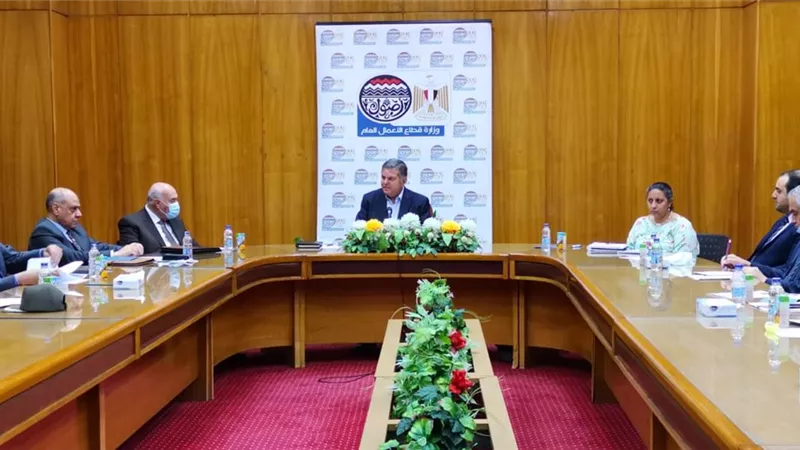 قطاع الأعمال العام: شركة جديدة لتسويق منتجات القابضة للغزل محليا وعالميا