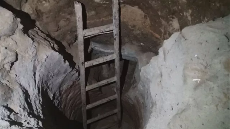 ضبط نجار اثناء التنقيب عن الاثار بمنزله بالدقهلية