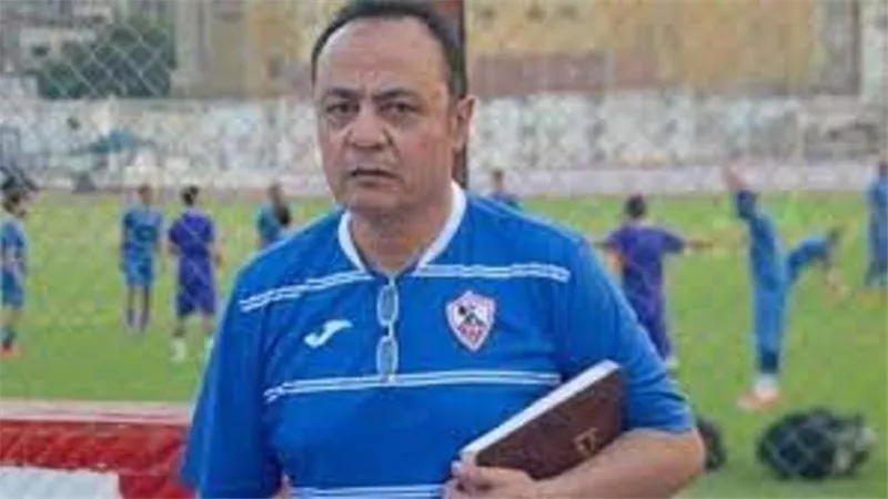 توزيع الملابس الخاصة لقطاع الناشئين بالزمالك