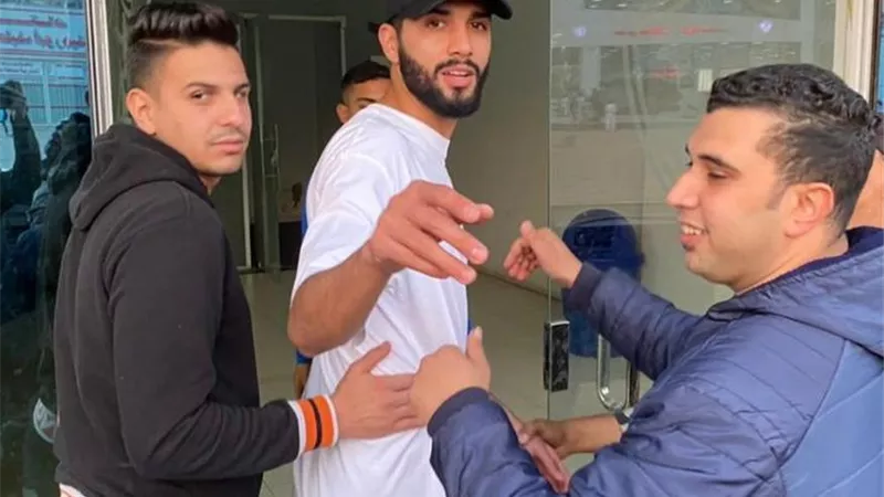 شاهد لحظة وصول ساسى والجزيرى لنادى الزمالك