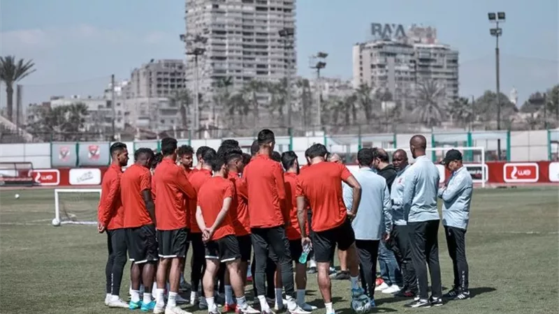 طبيب الأهلي يكشف تطورات إصابات نجوم الفريق