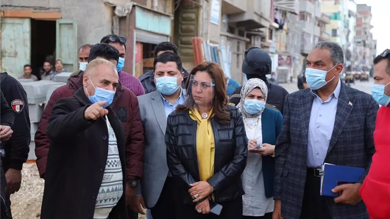 محافظ دمياط تواصل جولاتها الميدانية لمتابعة عمليات التطوير بمدينتي فارسكور والسرو