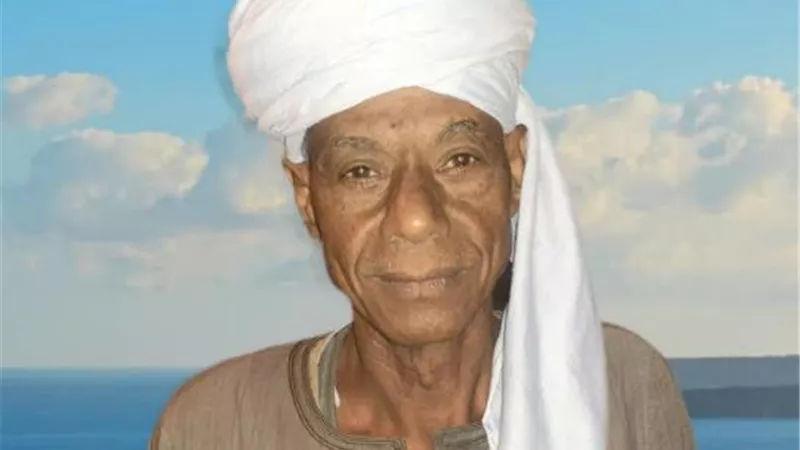 موظف التأمين الصحى يطالب بصرف مستحقاته المالية !