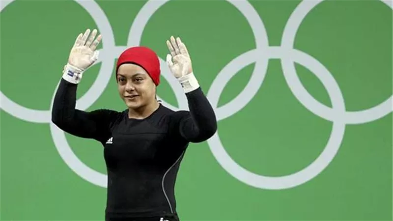 اتحاد الأثقال يدعم البطلة الأولمبية سارة سمير