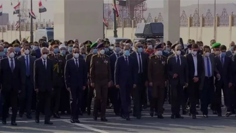 الرئيس السيسى يتقدم الجنازة العسكرية للدكتور كمال الجنزورى