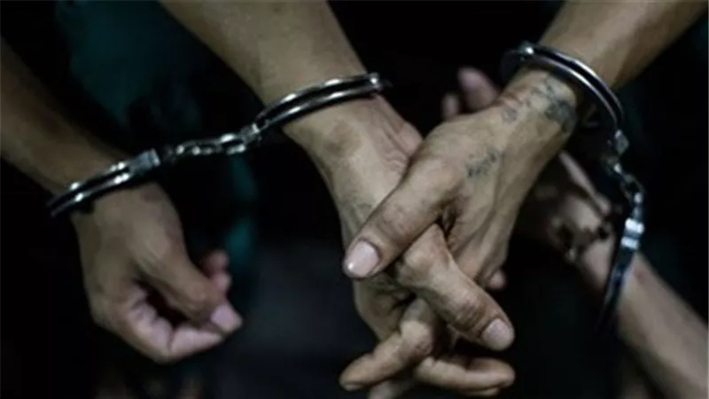 ضبط سيدة وشقيقها استولوا علي أموال المواطنين واوهموهم بالاشتراك بجمعية 