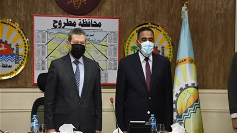 مجلس جامعة مطروح يشيد بالملحمة الوطنية للقيادة السياسية فى التعامل مع السفينة الجانحة بقناة السويس
