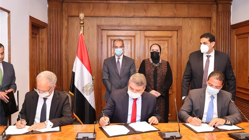 الاتصالات : توقيع مذكرة تفاهم لإنشاء أول مركز إبداع فى الجيل الصناعى الرابع بمدينة المعرفة