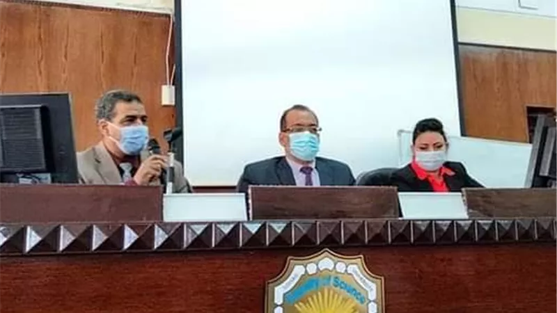 ندوة تعريفية بمجال التحاليل الطبية بعلوم سوهاج