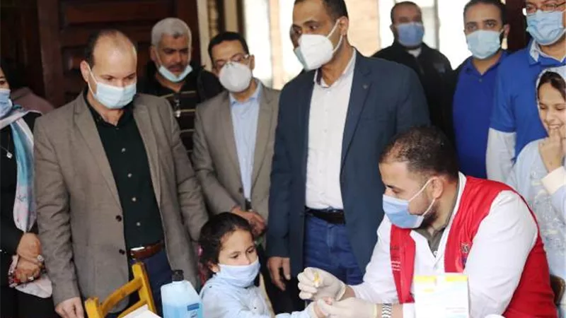 بمناسبة يوم اليتيم ..صحة البحيرة تقدم الهدايا للأيتام بدور ومؤسسات الرعاية.. بالصور