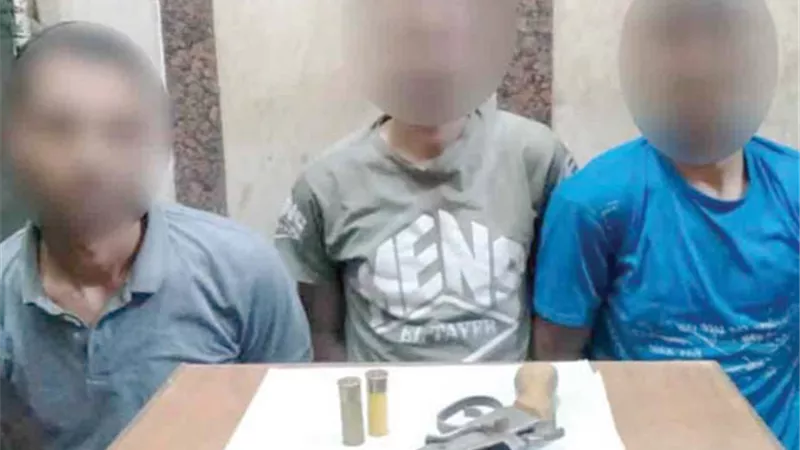 3 مش تمام.. وسرقات أي كلام!