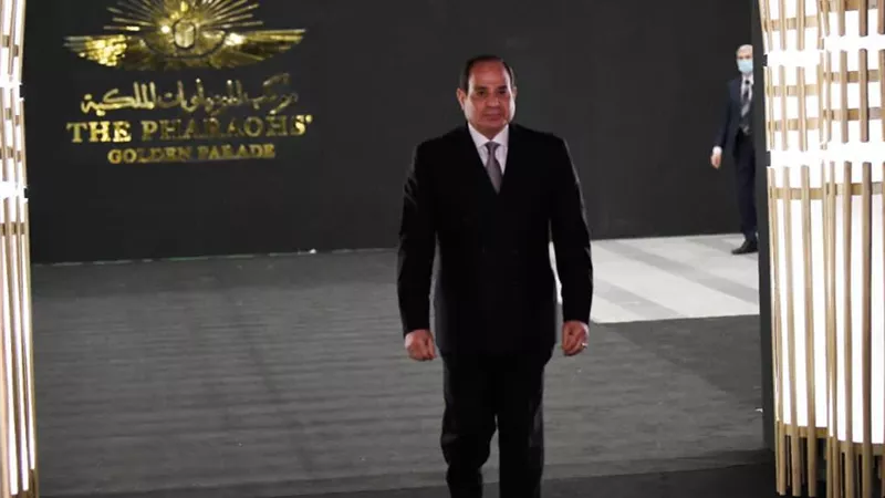 الرئيس السيسي يفتتح متحف الحضارة انتظارا لوصول ملوك وملكات مصر