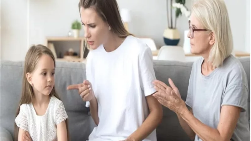 بالفيديو.. طبيب نفسي: ترك الأطفال مع أجدادهم يُصيبهم بالسمنة والسكري