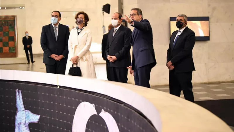 المتحدث الرئاسي يوثق رحلة المومياوات الملكية بحضور الرئيس السيسي بالصور