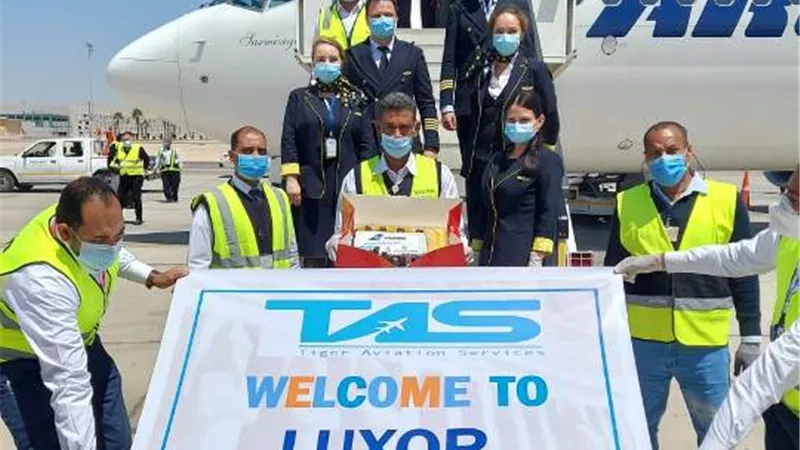مطاري الأقصر والغردقة الدولى يستقبلا أولى رحلات شركة TAROM الرومانية