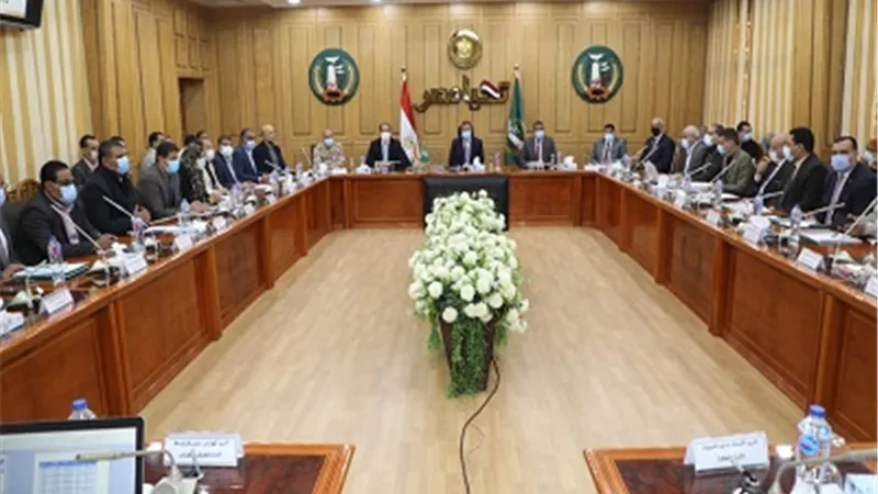 محافظ المنوفية يكرم الأم المثالية علي مستوي الجمهورية وعدد من الأمهات المثاليات علي مستوي المحافظة