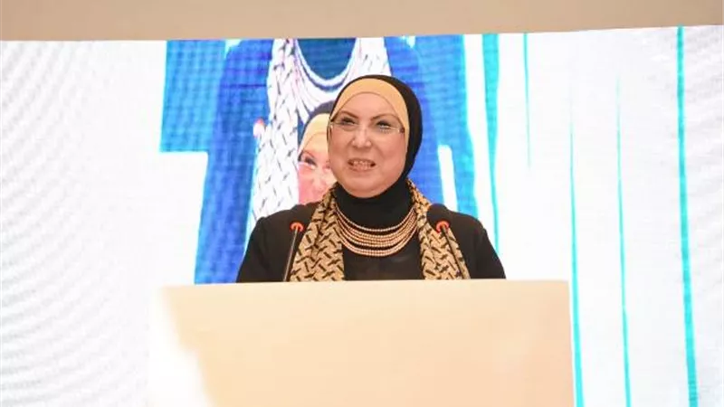 نيفين جامع: نستهدف الوصول إلى 100 مليار دولار صادرات سنوية من الصناعات الغذائية