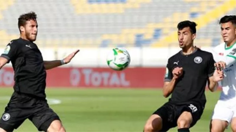 الرجاء متقدمًا على بيراميدز بثنائية فى الشوط الأول