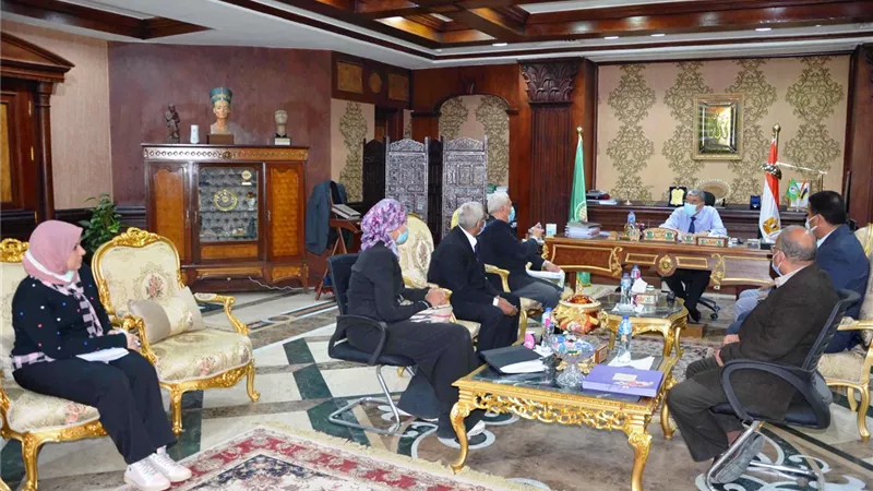 محافظ المنيا يقرر تشكيل لجنة هندسية لمراجعة المبانى التراثية