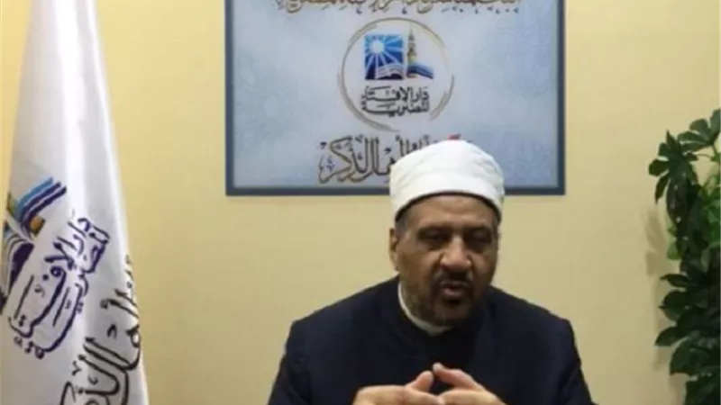 هل يصل ثواب قراءة القرآن للميت؟ .. الإفتاء تجيب