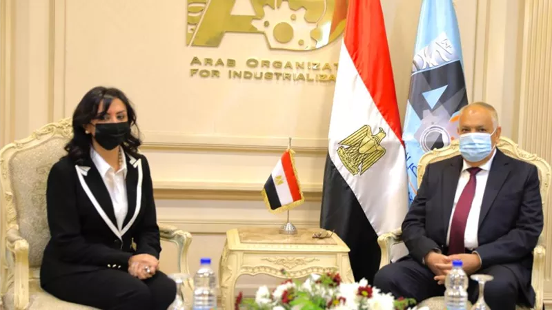 مايا مرسي تشيد بالقاعدة الصناعية المتطورة بالعربية للتصنيع ومجهوداتها لتعزيز التحول الرقمي