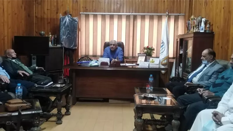 الفان جنيه سلفه للمعلمين من النقابه ببنى سويف
