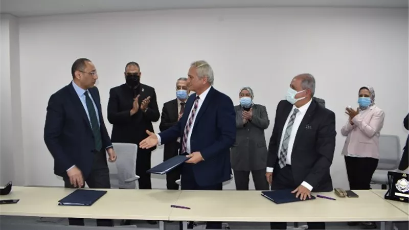 بروتوكول تعاون بين شركة مياه مطروح الأكاديمية العربية للعلوم والتكنولوجيا بالعلمين الجديدة