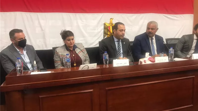 النسر مقلوب.. رياضة النواب تطالب بتعديل وضعية علم مصر بقاعة استاد الاسكندرية