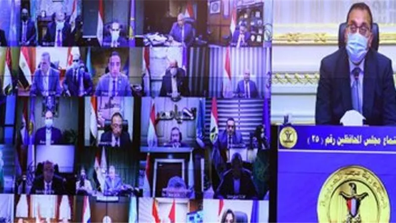 رئيس الوزراء يطالب المحافظين بالتشديد على تطبيق ضوابط وإجراءات مواجهة كورونا