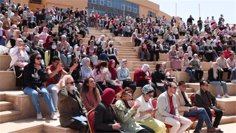 كلية السينما والمسرح بجامعة بدر تحتفل بالفصل الدراسى الـثانى وتنظم دورات للموسيقى والتمثيل.. بالصور