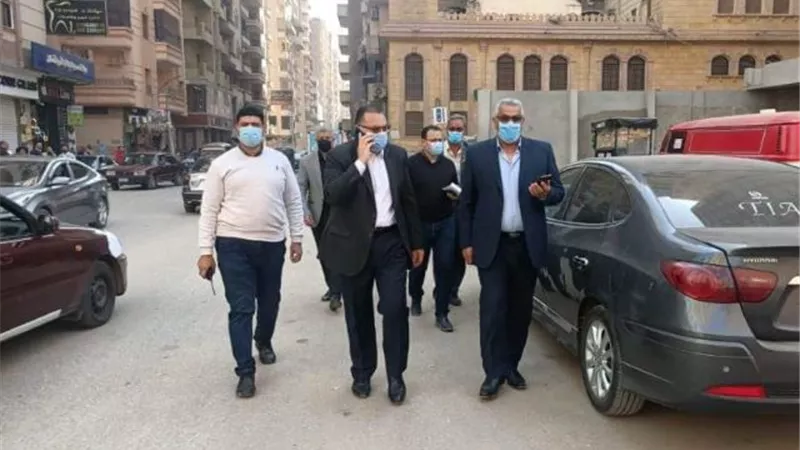 غراب يُكلف رئيسى مدينة الزقازيق وحى ثان برفع الإشغالات وتكثيف أعمال النظافة.. بالصور