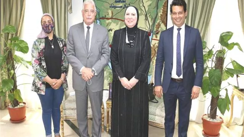 محافظ جنوب سيناء ووزيرة التجارة: تعاون المشترك للارتقاء بخطط التنمية الصناعية