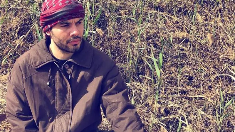 عزوز عادل يشارك متابعيه أحدث ظهور من كواليس 