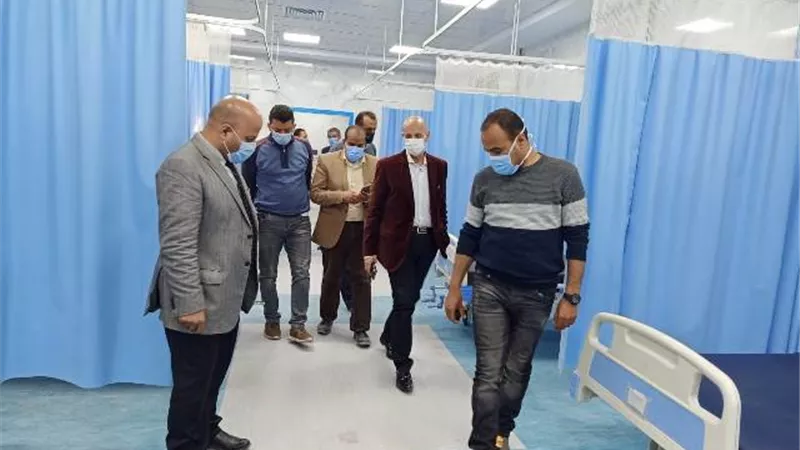 وكيل وزارة الصحة يتفقد أعمال تجهيز الدور الثاني بمستشفي الصدر بالزقازيق